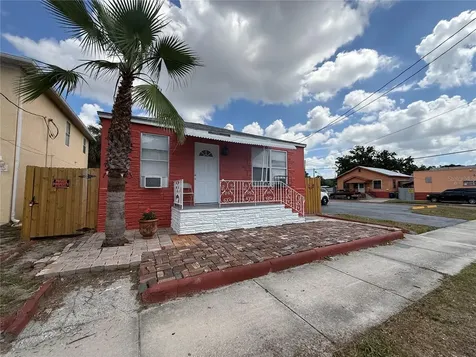 2905 W Chestnut Street Tampa FL 33607