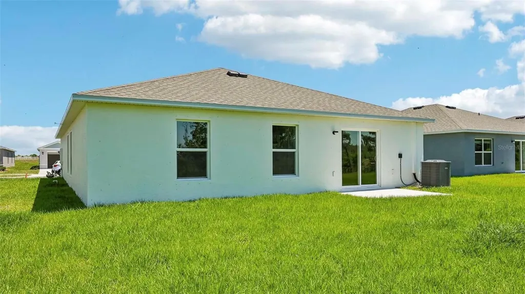 12407 Hopscotch Avenue E Palmetto FL 34221