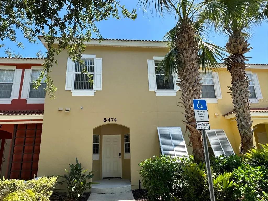8474 Crystal Cove Loop Kissimmee FL 34747