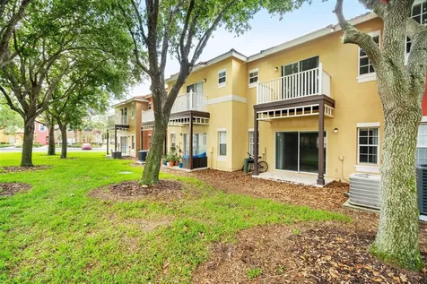 8474 Crystal Cove Loop Kissimmee FL 34747