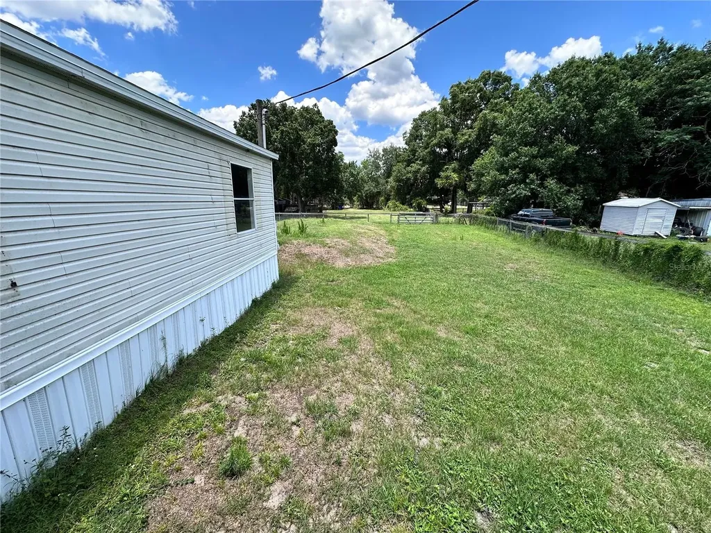 2982 N 6th Street Orlando FL 32820
