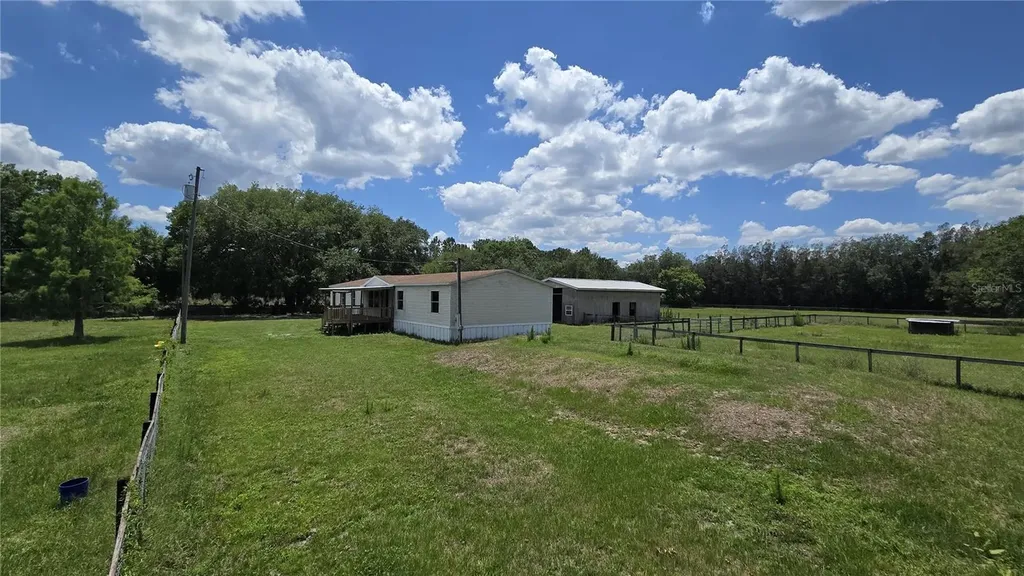 2982 N 6th Street Orlando FL 32820