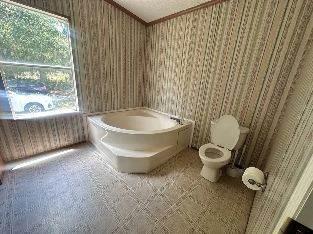 2982 N 6th Street Orlando FL 32820