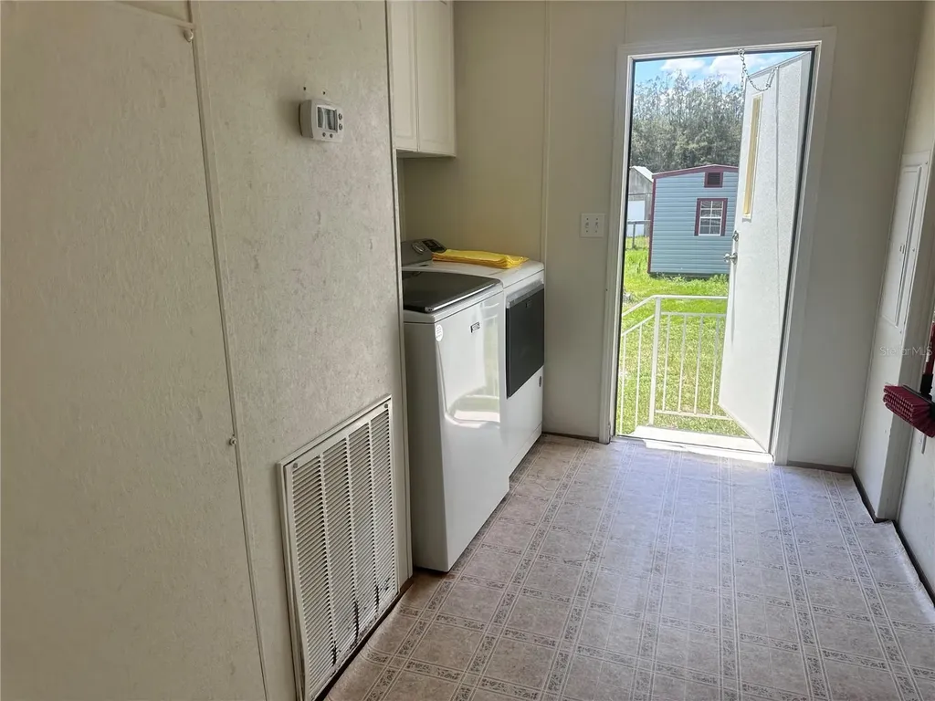 2982 N 6th Street Orlando FL 32820