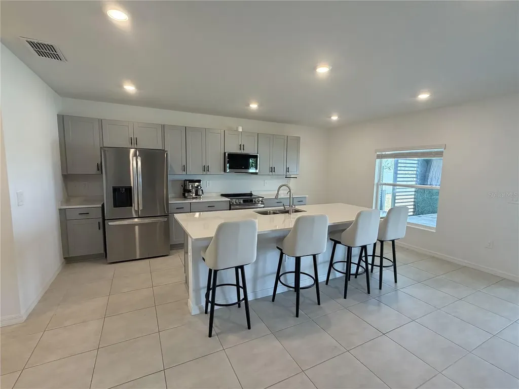 1033 Calico Pointe Circle Groveland FL 34736