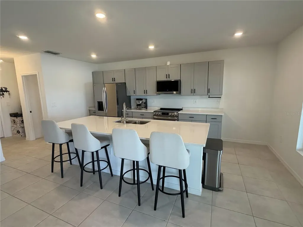 1033 Calico Pointe Circle Groveland FL 34736