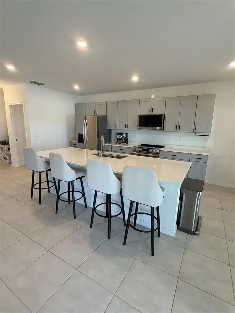 1033 Calico Pointe Circle Groveland FL 34736