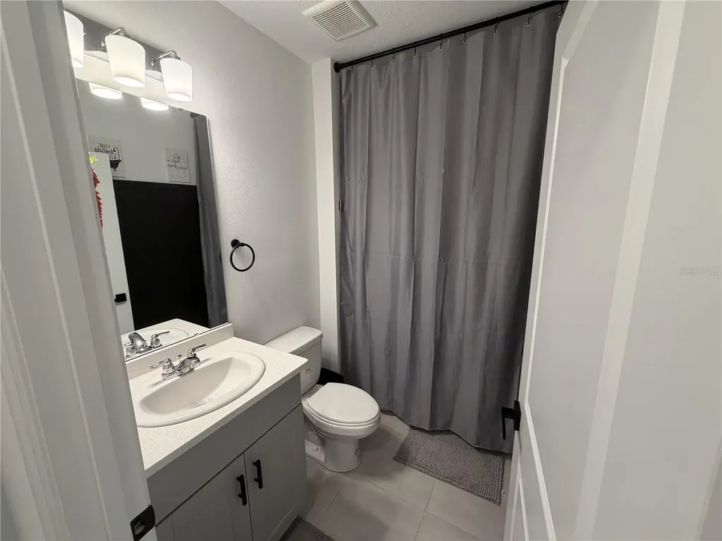 1033 Calico Pointe Circle Groveland FL 34736