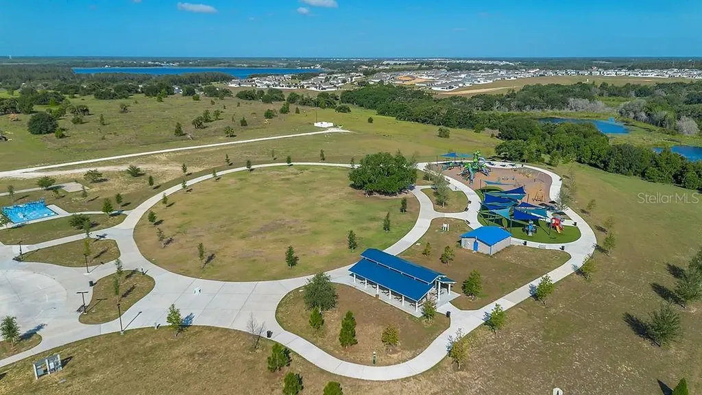 1033 Calico Pointe Circle Groveland FL 34736