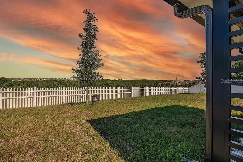 1033 Calico Pointe Circle Groveland FL 34736
