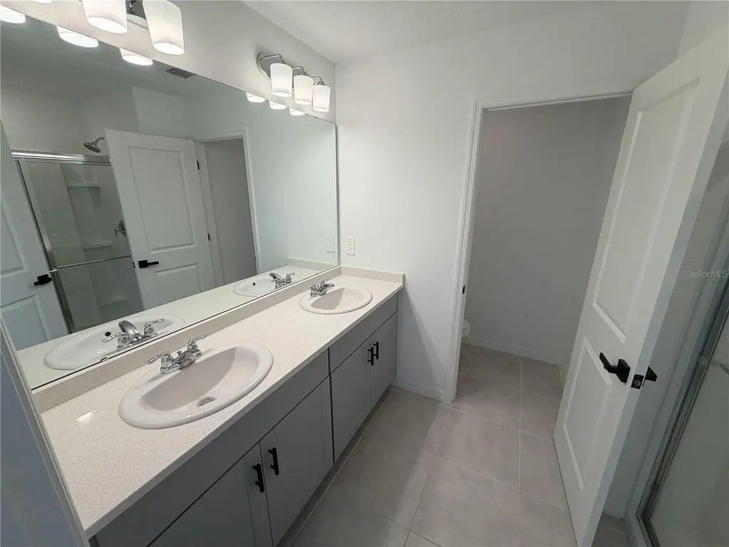 1033 Calico Pointe Circle Groveland FL 34736