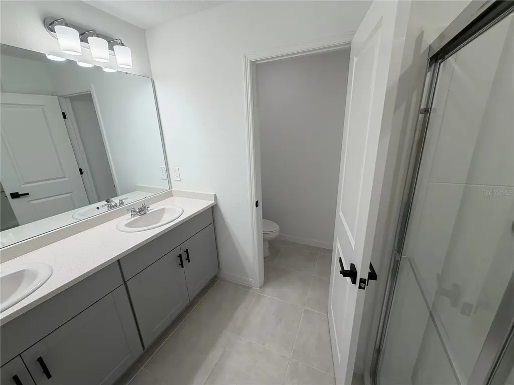 1033 Calico Pointe Circle Groveland FL 34736