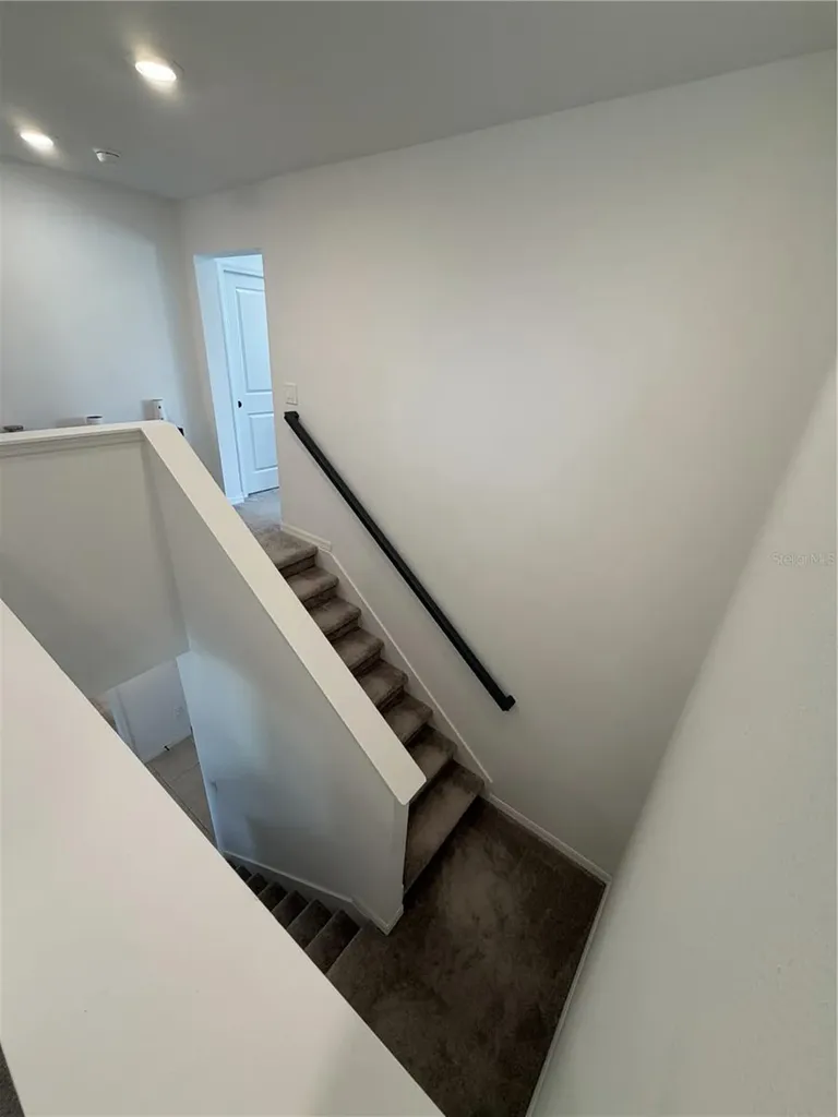 1033 Calico Pointe Circle Groveland FL 34736