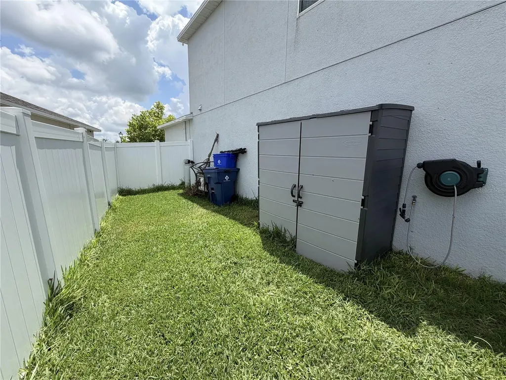 1033 Calico Pointe Circle Groveland FL 34736