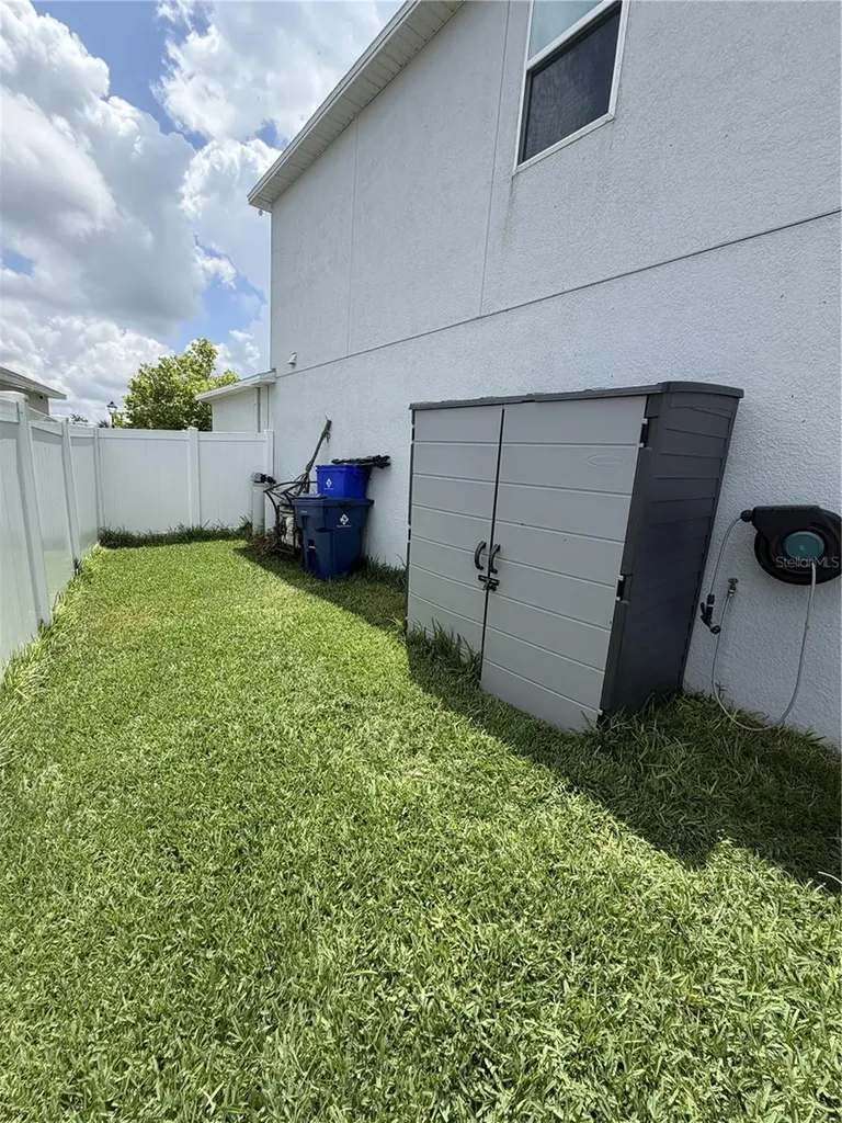 1033 Calico Pointe Circle Groveland FL 34736