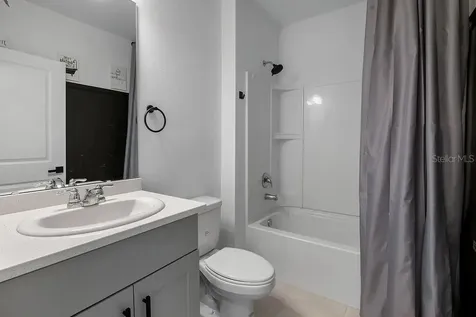 1033 Calico Pointe Circle Groveland FL 34736