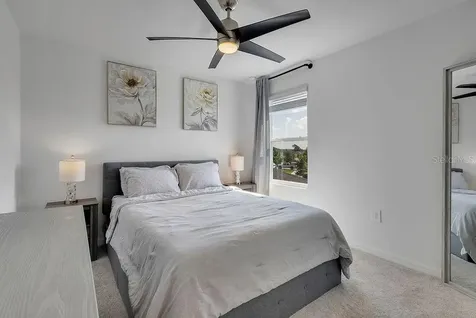 1033 Calico Pointe Circle Groveland FL 34736