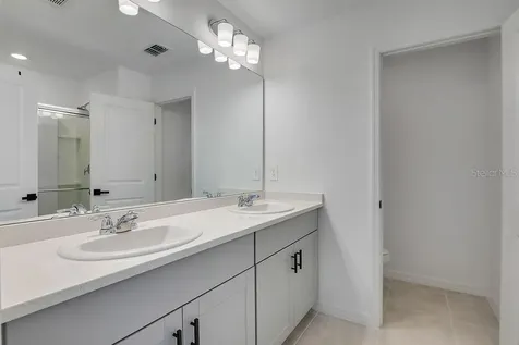 1033 Calico Pointe Circle Groveland FL 34736