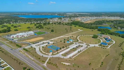 1033 Calico Pointe Circle Groveland FL 34736