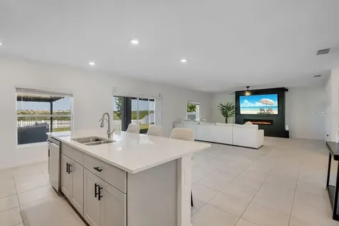 1033 Calico Pointe Circle Groveland FL 34736