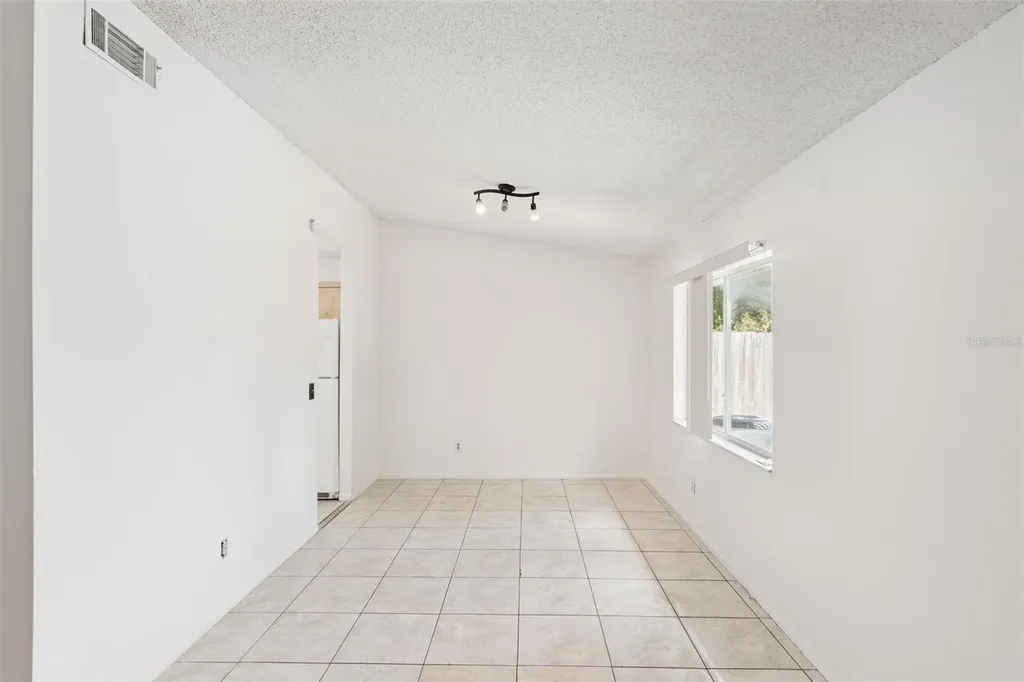 4711 White Willow Lane Orlando FL 32808