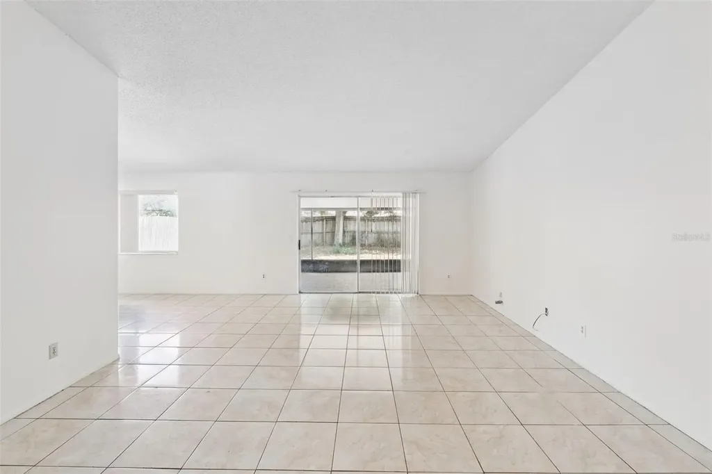 4711 White Willow Lane Orlando FL 32808
