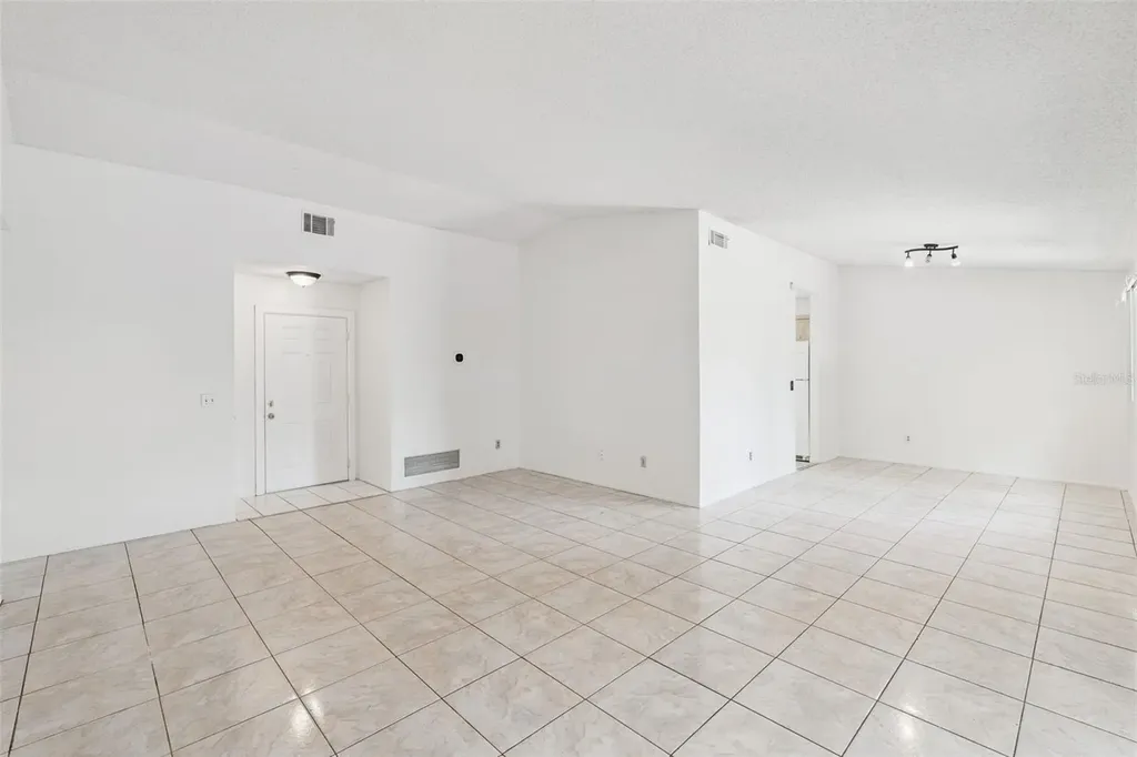 4711 White Willow Lane Orlando FL 32808