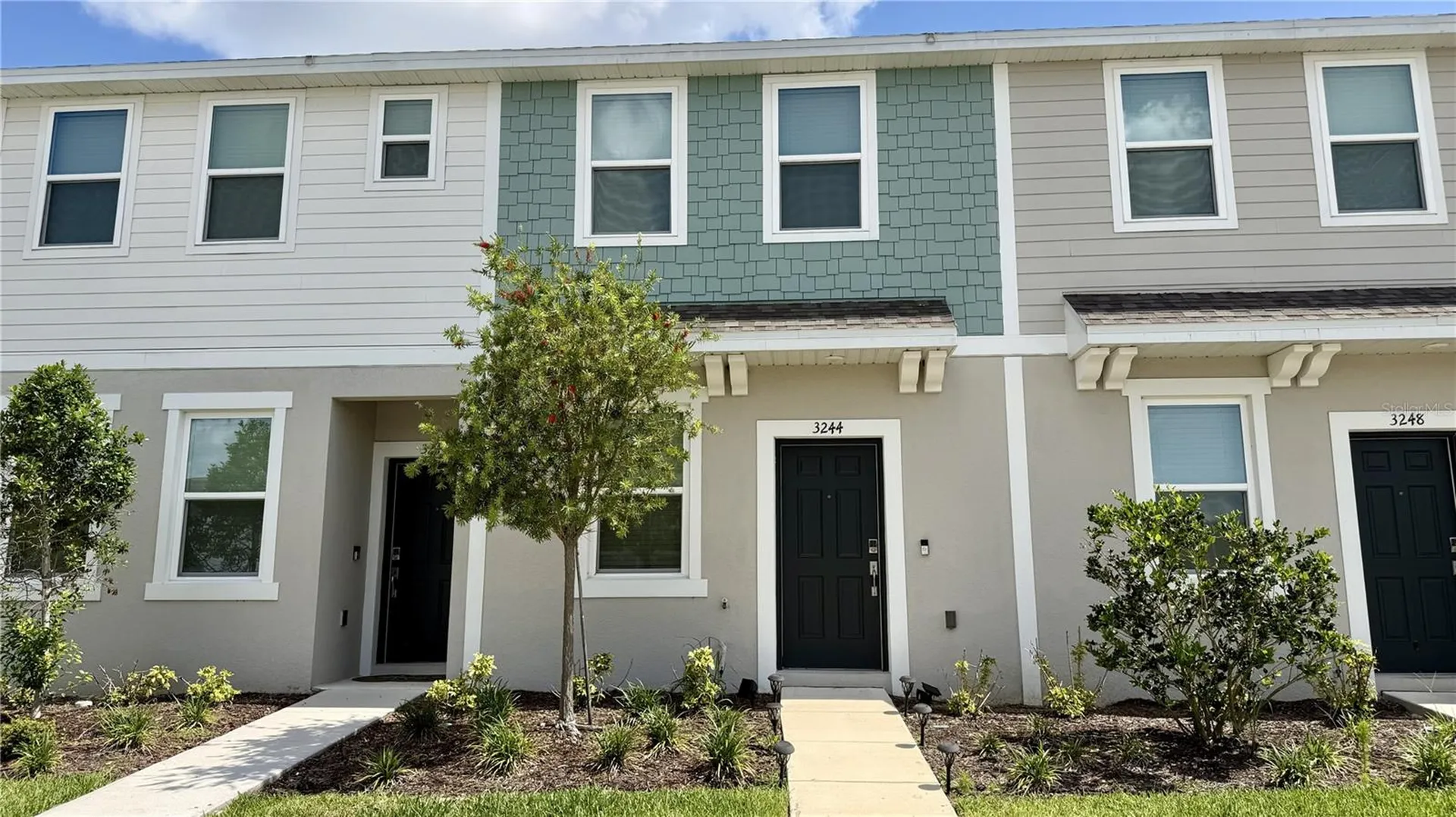3244 Skyline Loop Kissimmee FL 34758