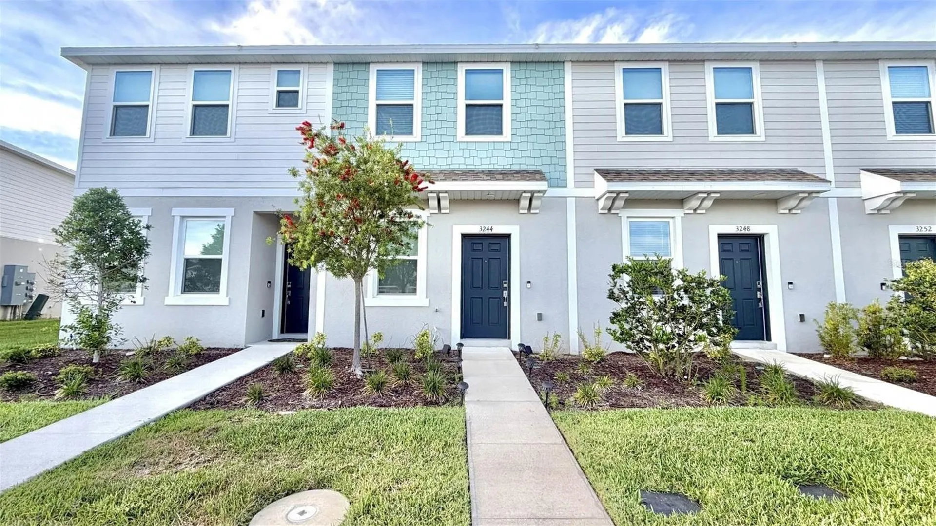 3244 Skyline Loop Kissimmee FL 34758