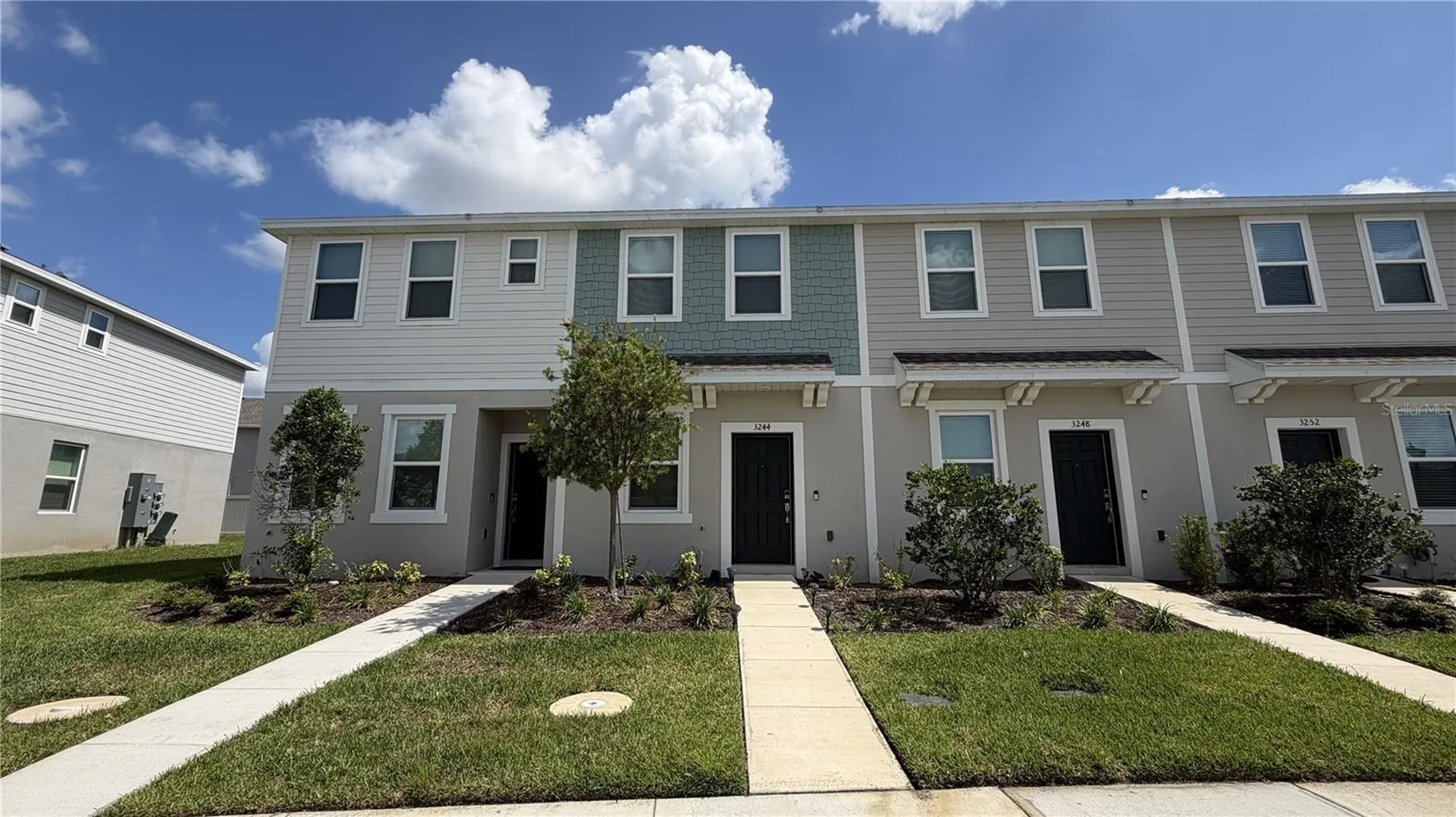 3244 Skyline Loop Kissimmee FL 34758