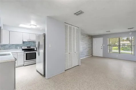 592 Brook Circle South Daytona FL 32119