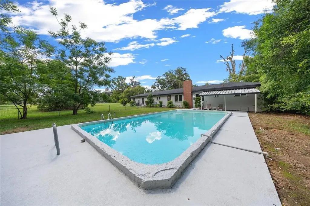 2333 E Fort King Street Ocala FL 34471