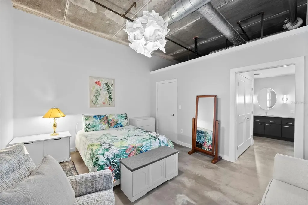 175 2nd Street S St Petersburg FL 33701