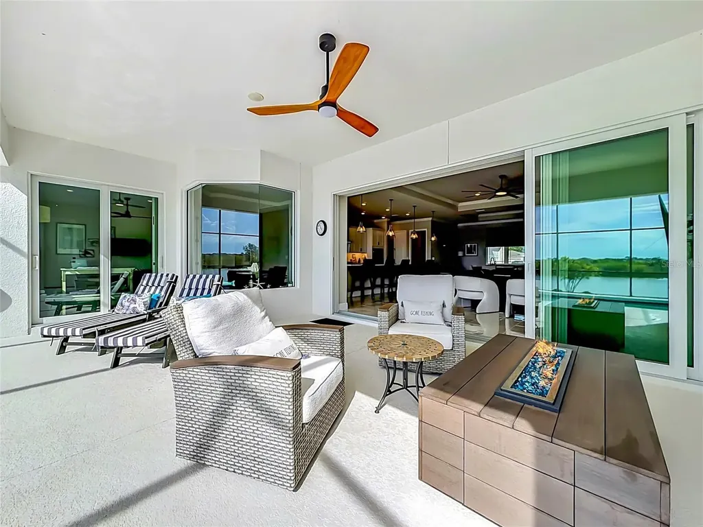 8598 Bridgeport Bay Circle Mount Dora FL 32757