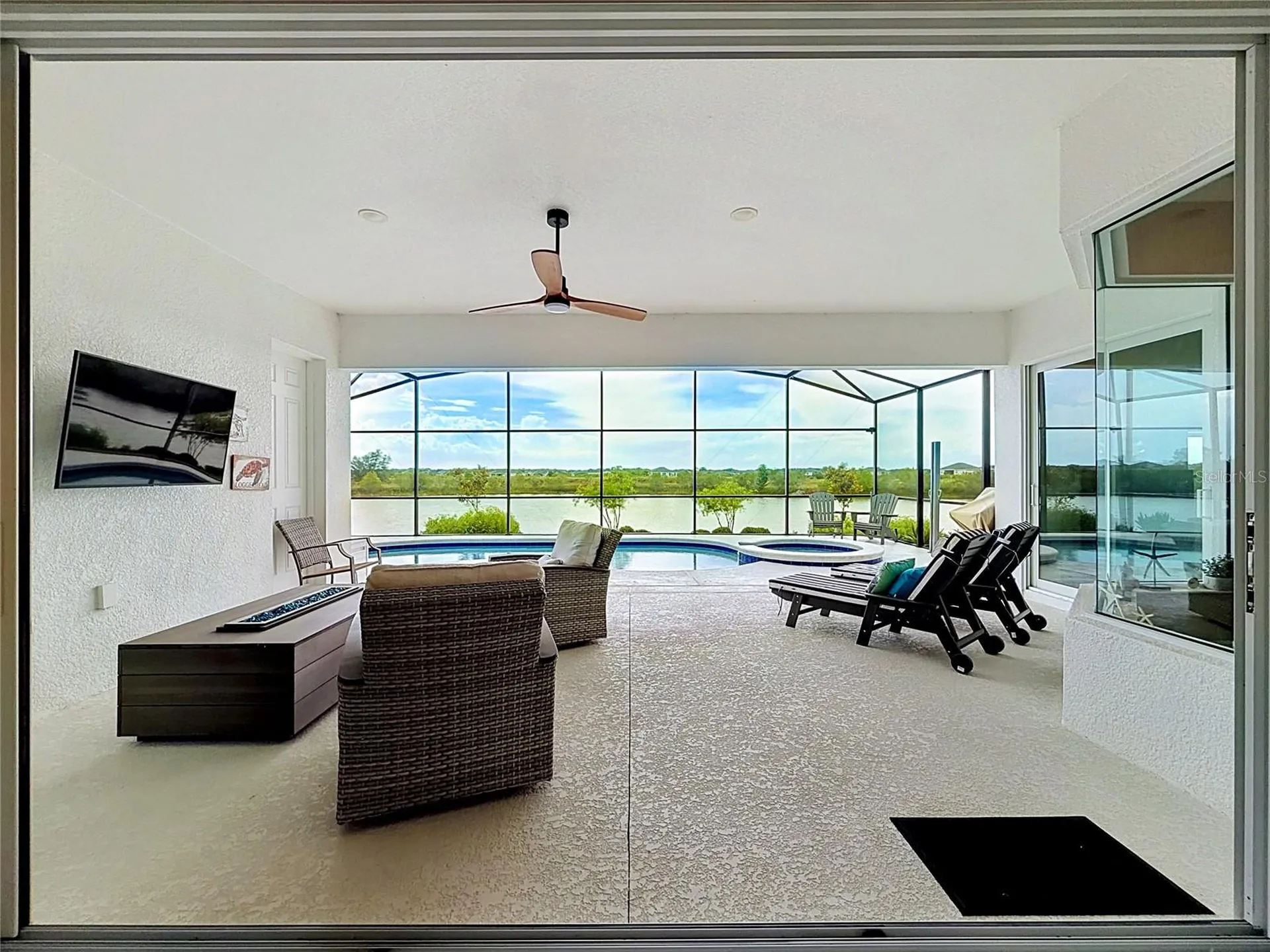 8598 Bridgeport Bay Circle Mount Dora FL 32757