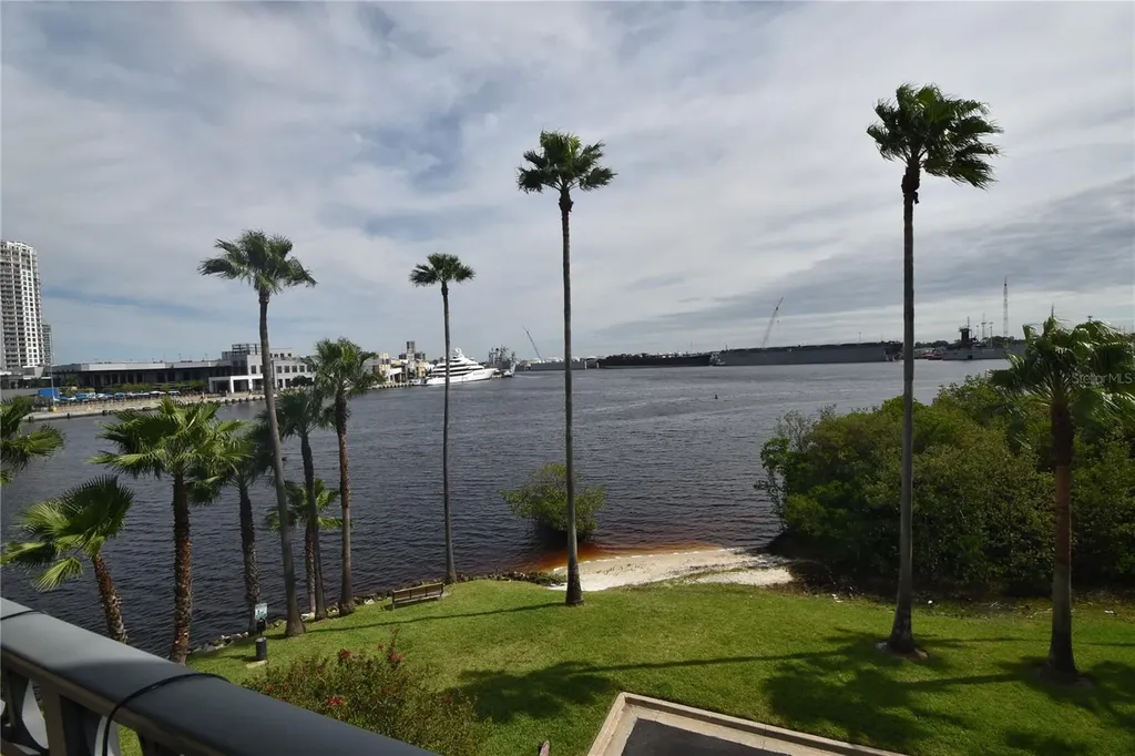 702 Coral Reef Drive Tampa FL 33602