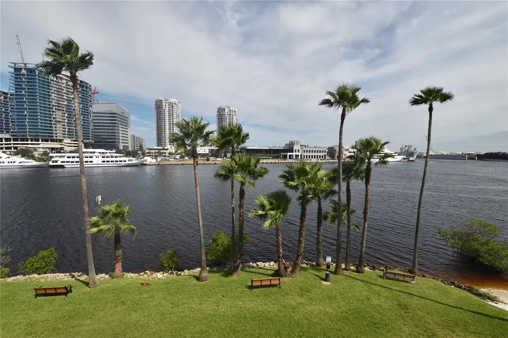 702 Coral Reef Drive Tampa FL 33602