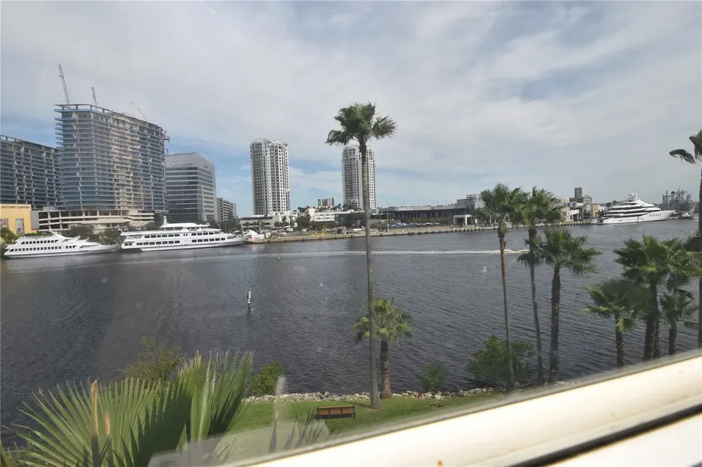 702 Coral Reef Drive Tampa FL 33602