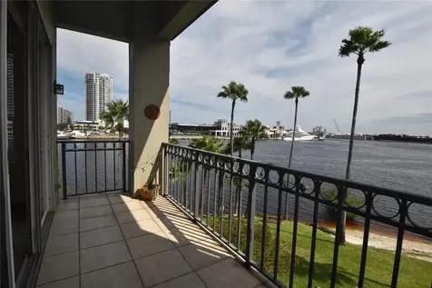 702 Coral Reef Drive Tampa FL 33602