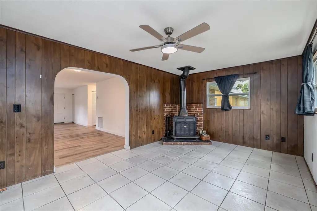 12 Azalea Drive Daytona Beach FL 32124