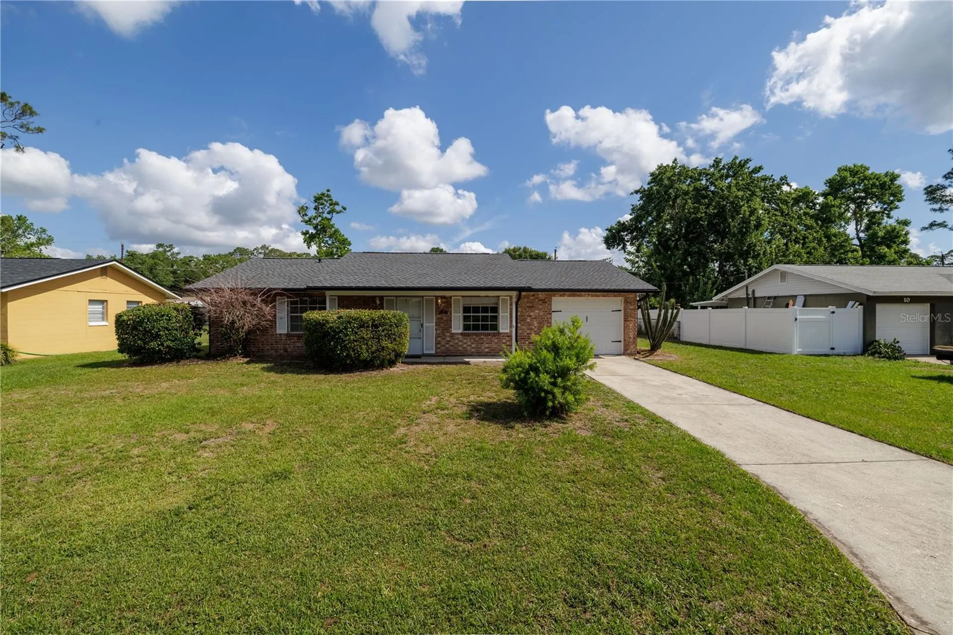 12 Azalea Drive Daytona Beach FL 32124
