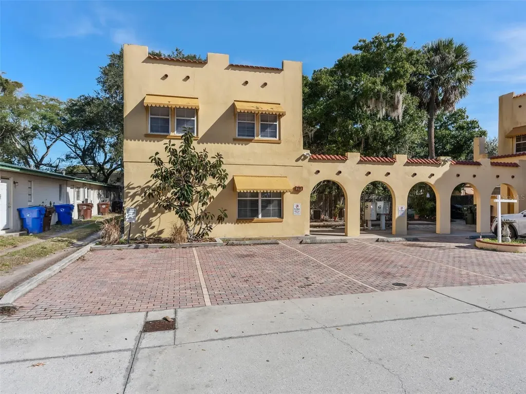 304 Lakeshore Boulevard Kissimmee FL 34741