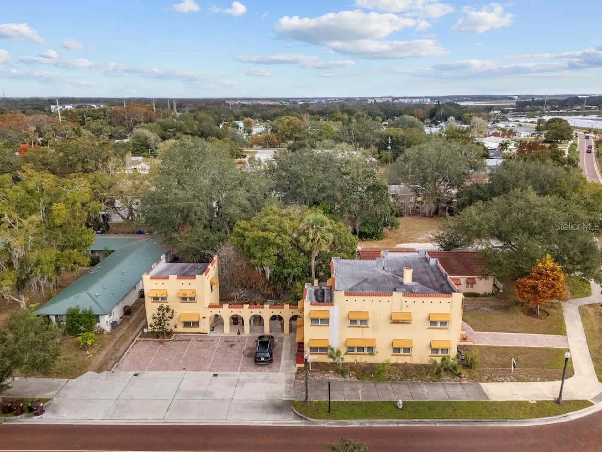 304 Lakeshore Boulevard Kissimmee FL 34741