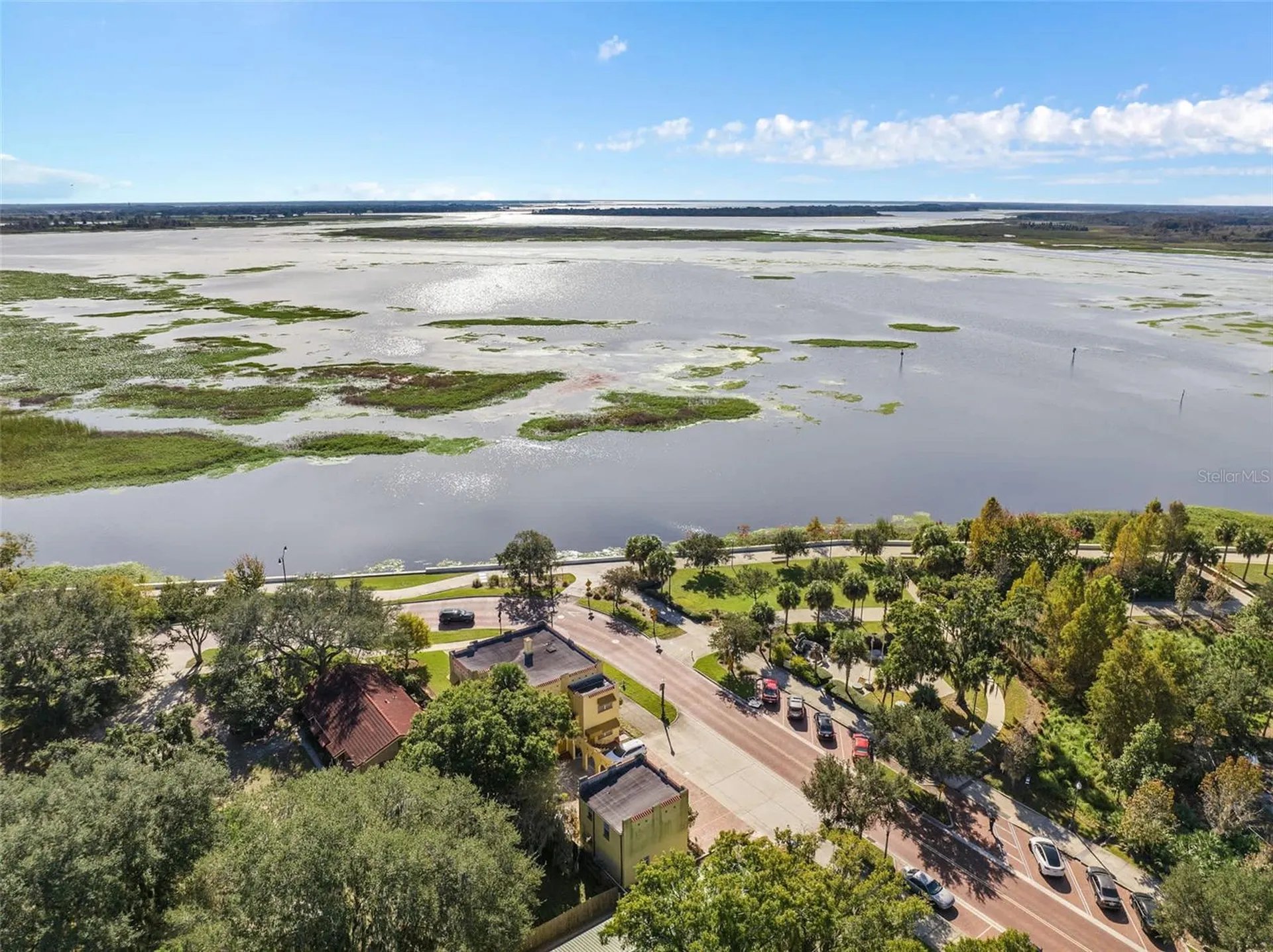 304 Lakeshore Boulevard Kissimmee FL 34741
