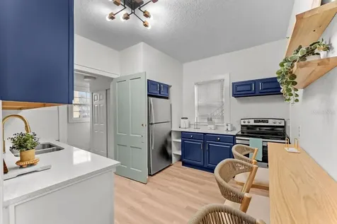 304 Lakeshore Boulevard Kissimmee FL 34741