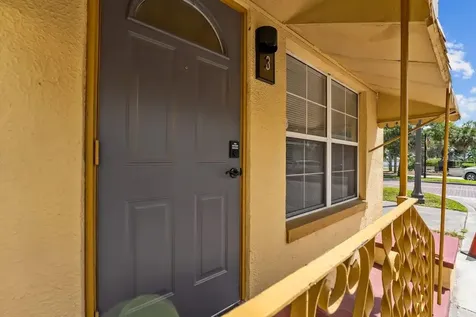 304 Lakeshore Boulevard Kissimmee FL 34741