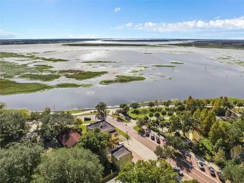 304 Lakeshore Boulevard Kissimmee FL 34741
