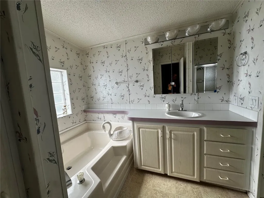 502 Amberjack Drive North Port FL 34287