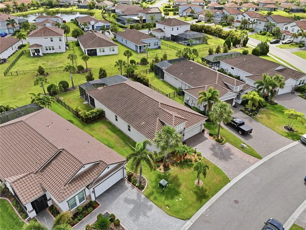 13212 Saw Palm Creek Trail Bradenton FL 34211
