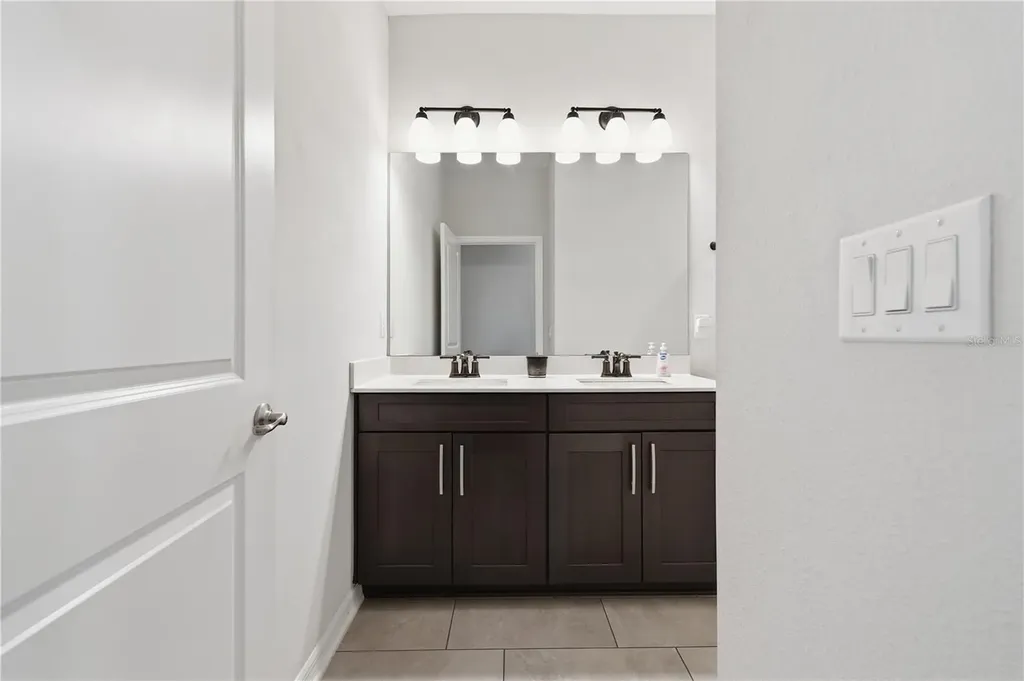 13212 Saw Palm Creek Trail Bradenton FL 34211